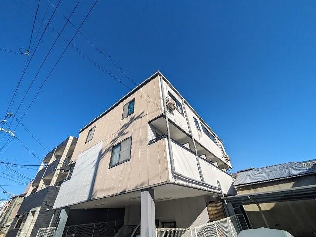 ハイツ知名