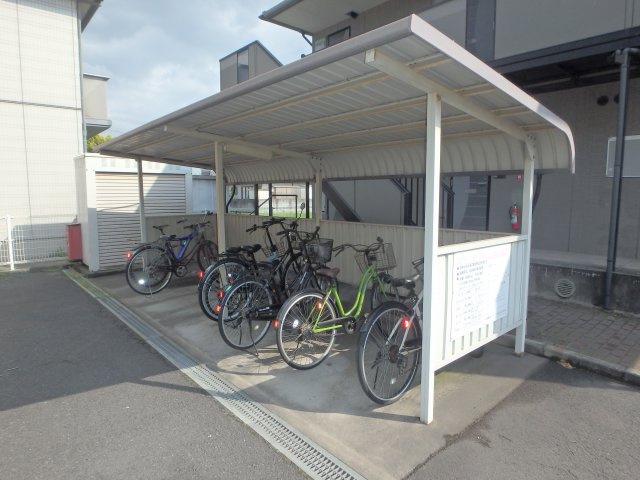 マーチ A