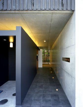 RITZ SQUARE-CAVE176