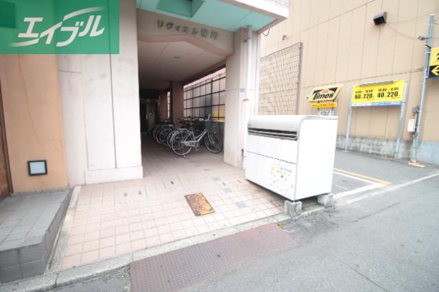 リヴィエル柳町