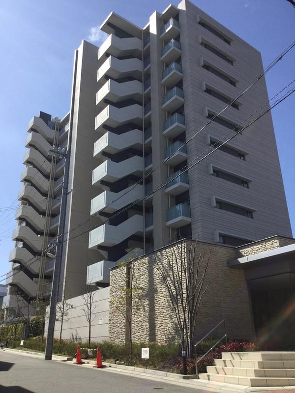 シャルマンフジスマート尼崎出屋敷駅前ステーショングリーン