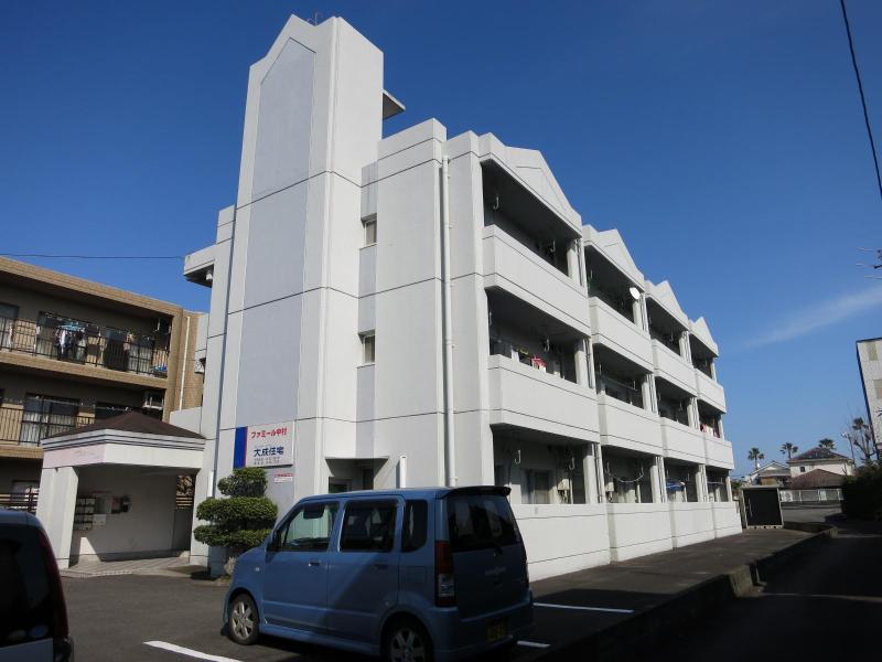 ファミール中村
