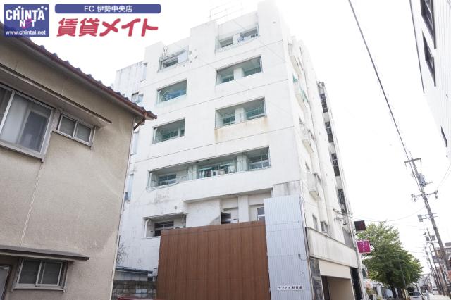 シャトーナツヤマ
