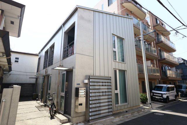 M-HOUSE