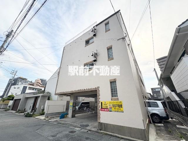 パインコート六ツ門