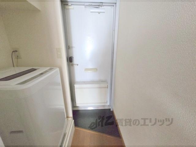レオパレスヒライ2(1K/2階)の玄関写真