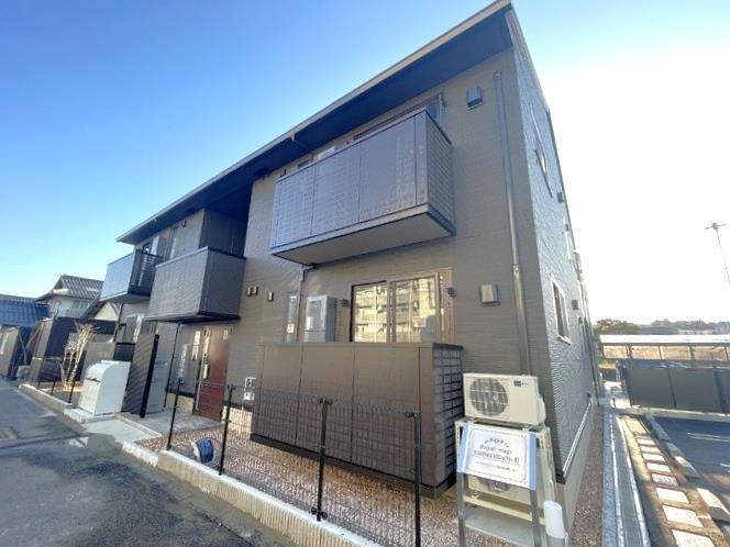 ロイヤルステージ西持田町 B棟