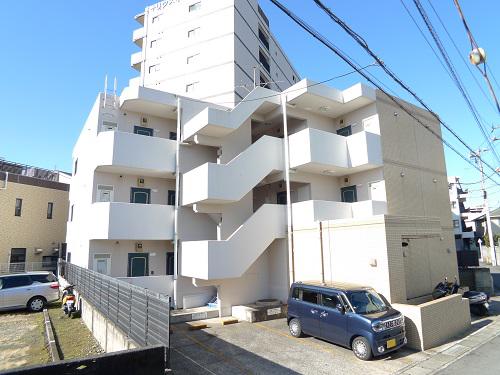 メゾンシェリール久里浜
