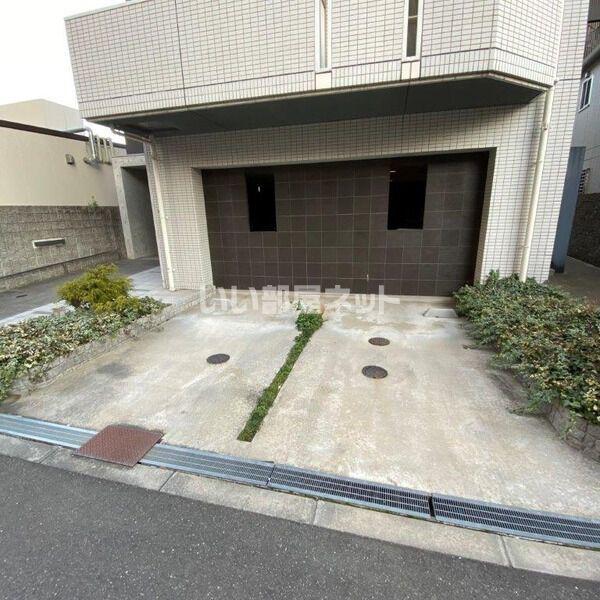 パウゼドーム前