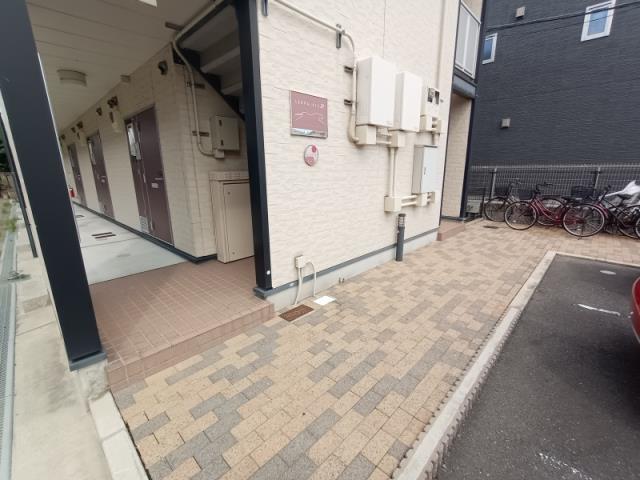レオパレスセレンコート高井田