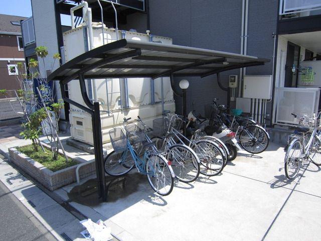 レオパレスカトルセゾン伊奈