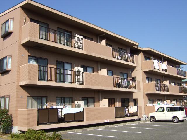 ロイヤルプラザ南二日町A
