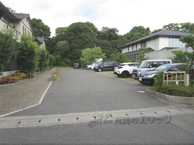 ヴェルデ桃山御陵