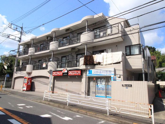 アムールフジ