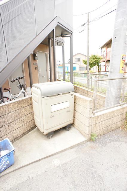 ソレイユ中野島B