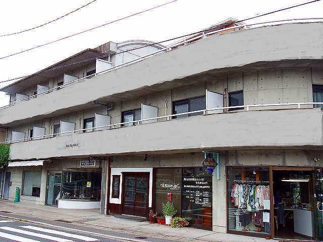バザレビル