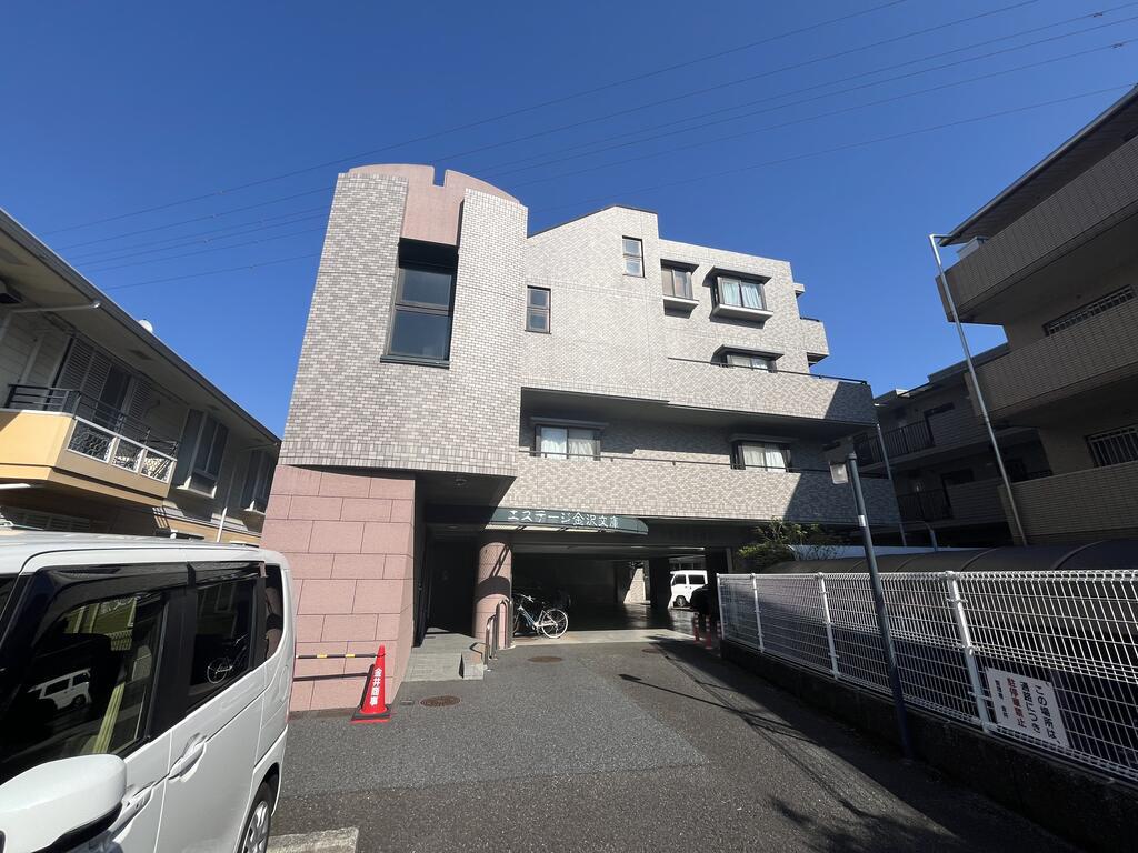 エステージ金沢文庫