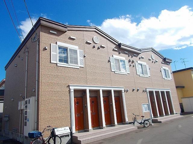 TERRACE HOUSE