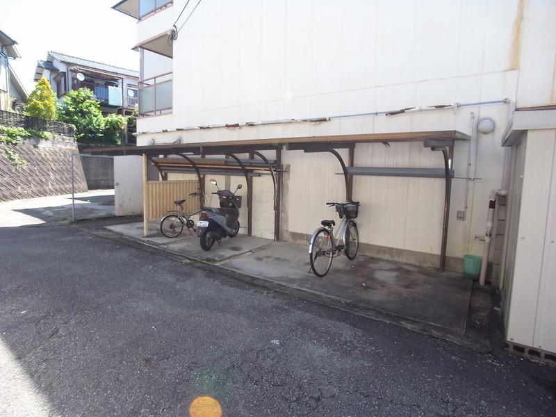 マリンコート川西