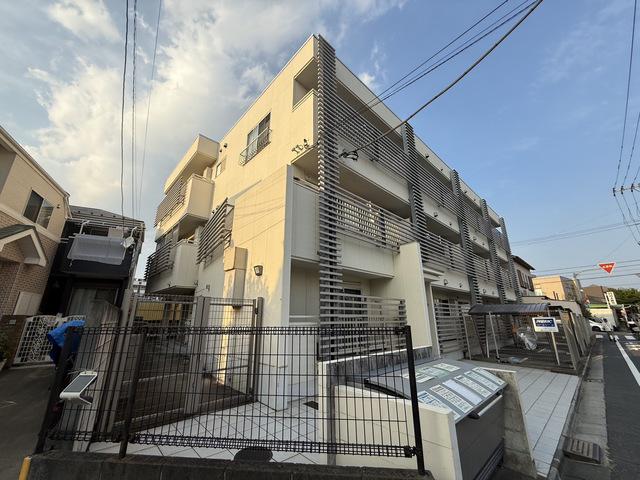 RENOCOURT IZUMI