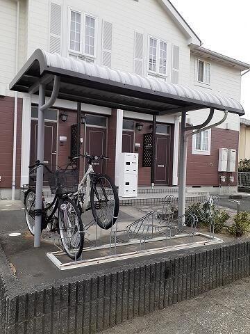 サンパティークB