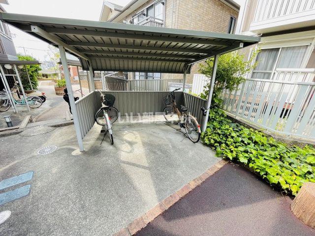 ロイヤルタウン C棟