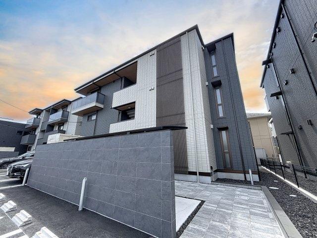 セレスティア本荘中ノ町B