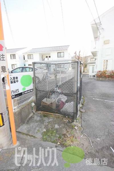 セジュール文化の森 D