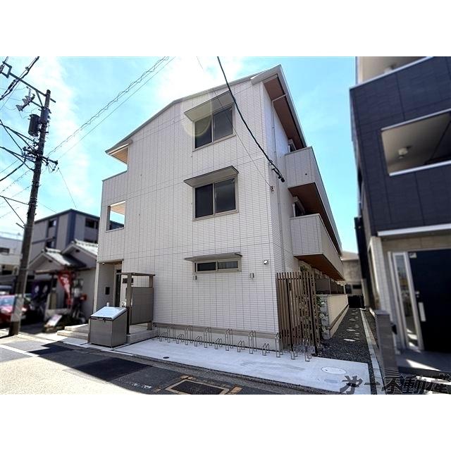 コート中田