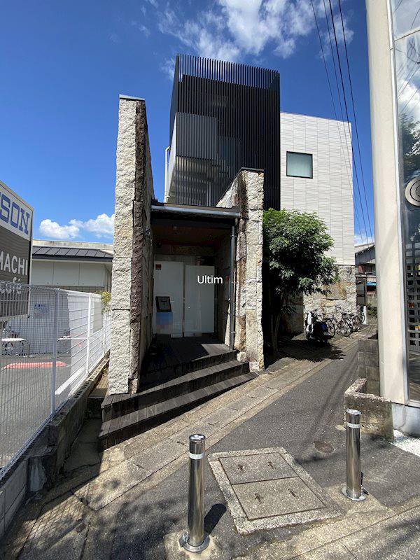 I .HOUSE01