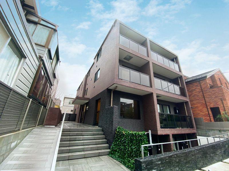 THE CLASS EXCLUSIVE RESIDENCE
