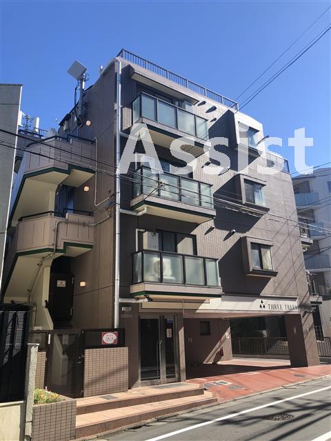 スリーツリーズ