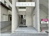 HOUZZ