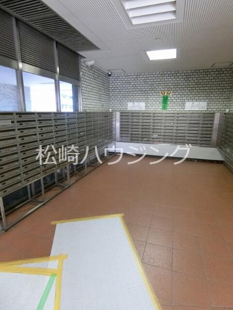 上高田四丁目団地1号棟