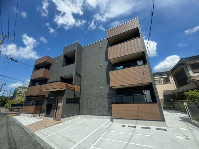 LOUIS APARTMENT 吹田東リバーパーク