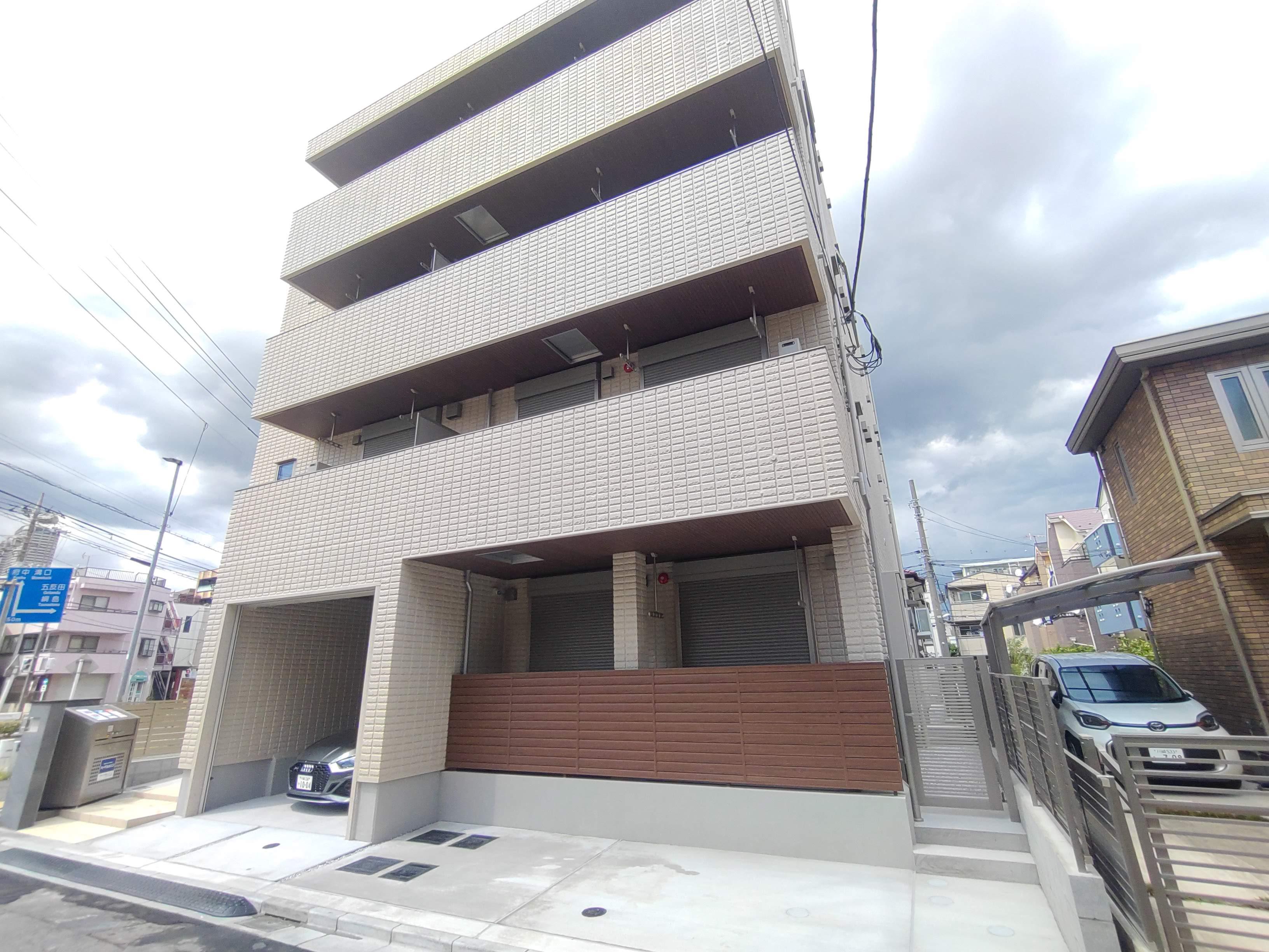 BRILLIANCE HOUSE