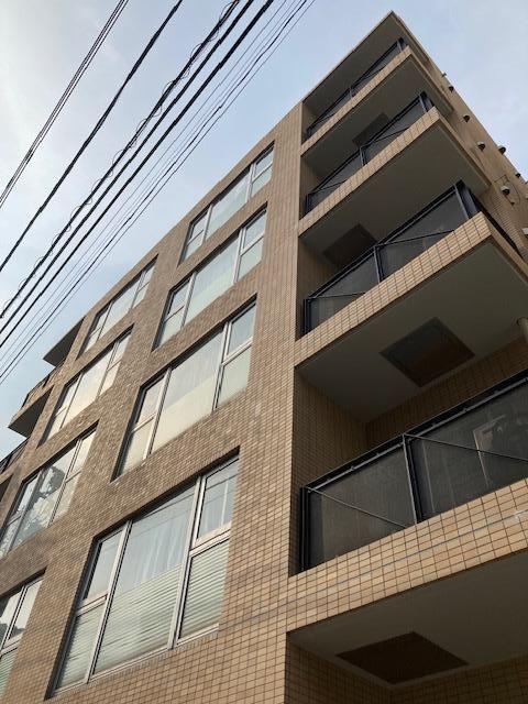 PS AZABU イースト