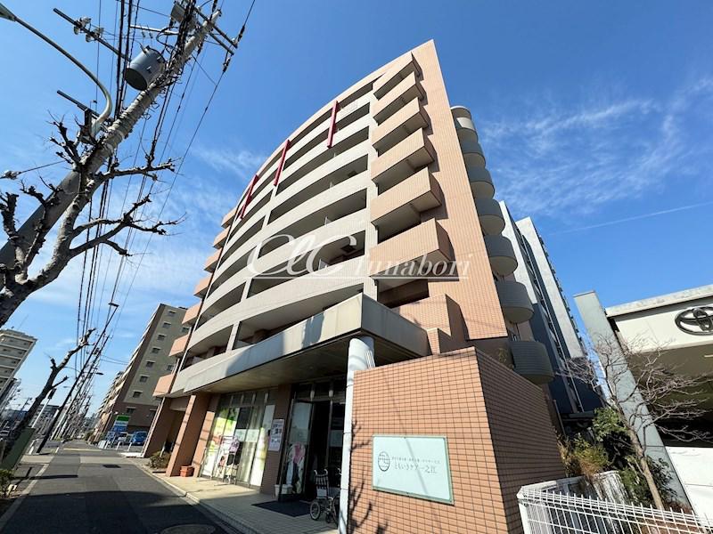 イーストイン