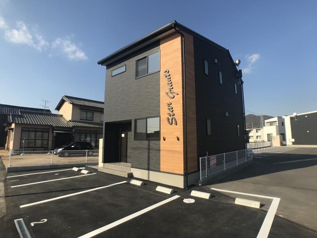 STAR GRANTS(1LDK/1階)