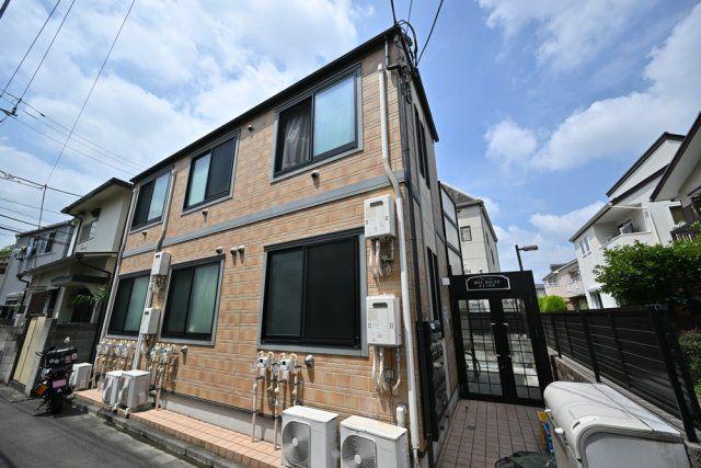 RAY HOUSE
