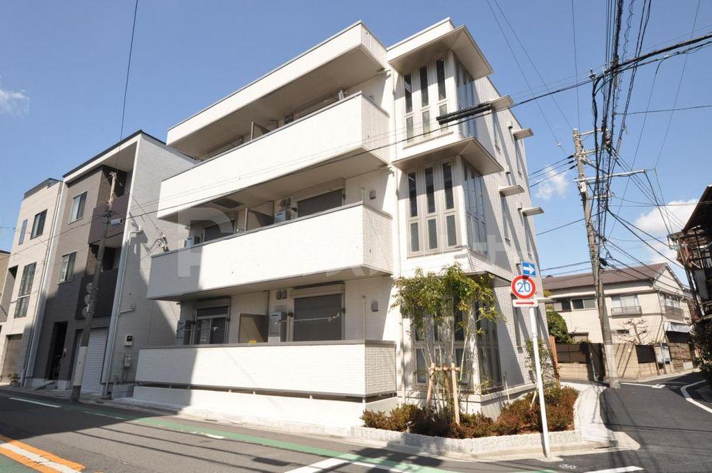 メゾンルミエール