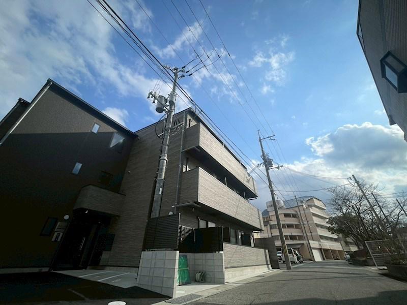 AILE岡場III