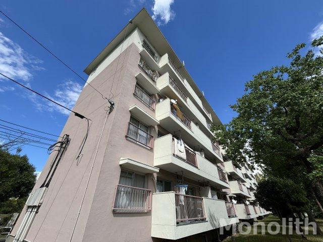 鶴山台28号棟
