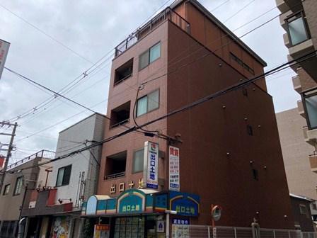 メゾン出口