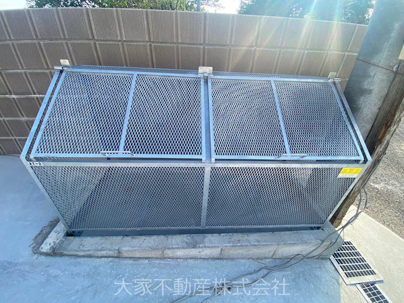 ハイツ長里A