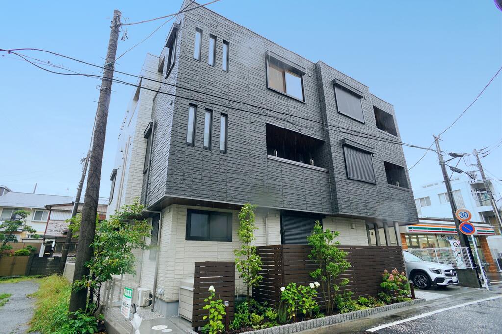 MAISON DE HINODE