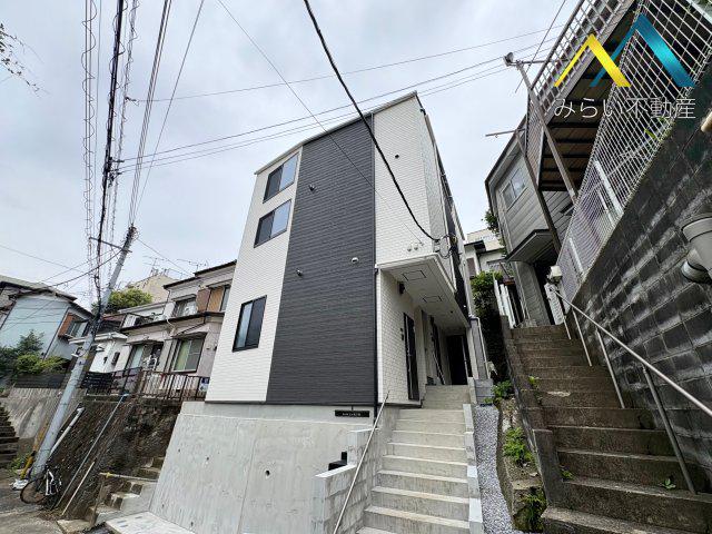 BASE三ツ沢下町