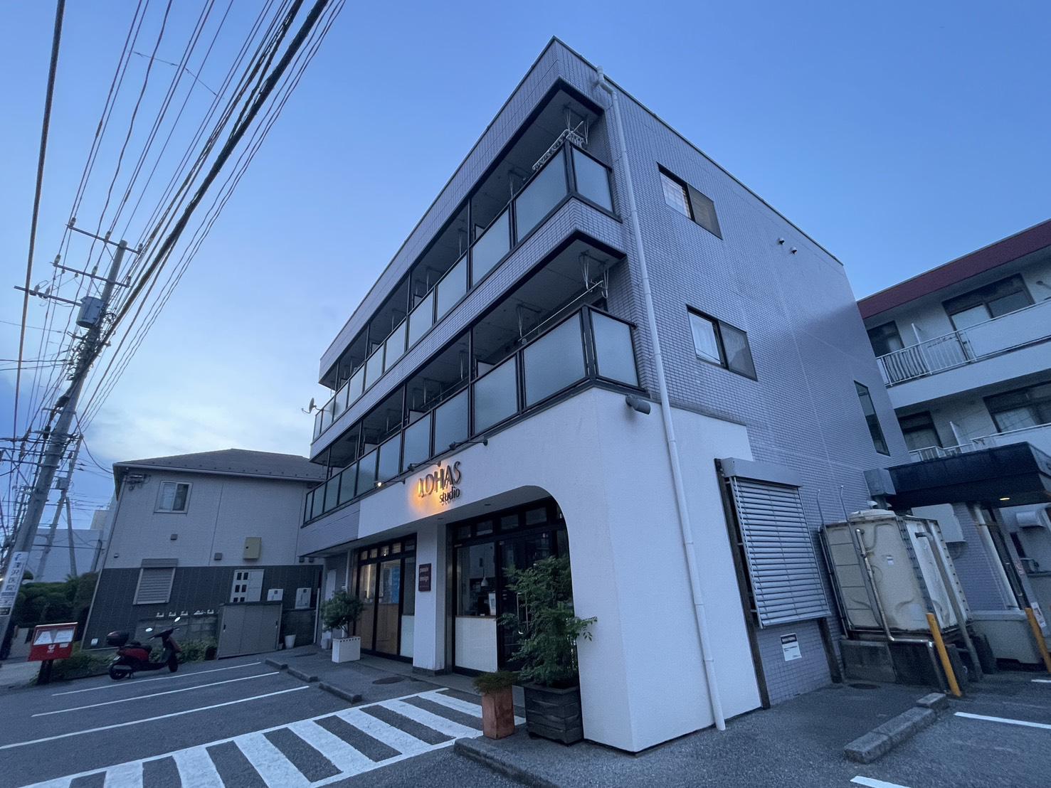 メゾン都築