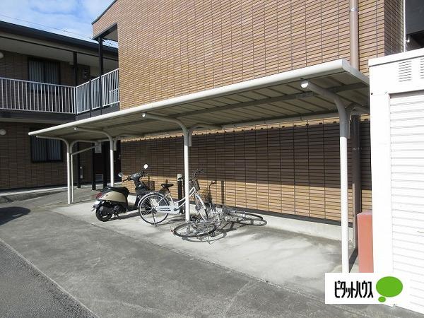 レオパレスカーサ鳴門