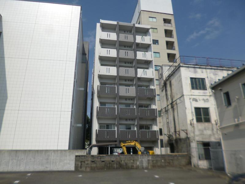 BON HILL 駅前